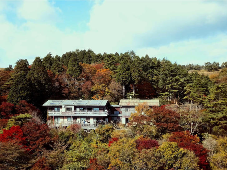 六甲山の森の中の泊まれるシェアオフィス 「ROKKONOMAD(ロコノマド)」が3月26日オープン